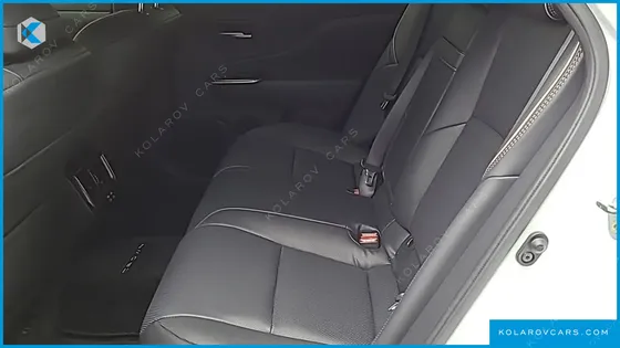 TOYOTA CROWN 2.5 4WD HYBRID
