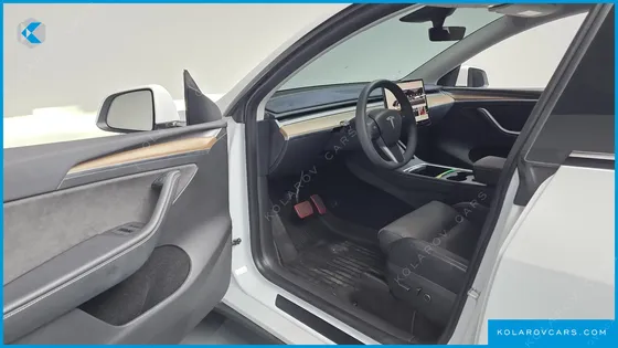 TESLA MODEL Y RWD