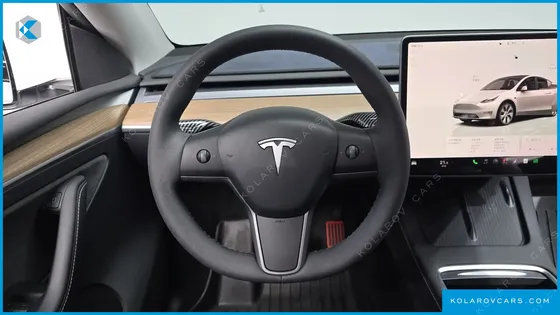 TESLA MODEL Y RWD