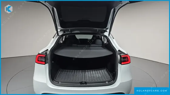 TESLA MODEL Y RWD