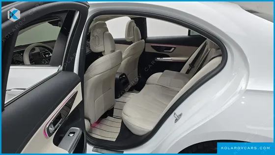 MERCEDES E-CLASS E200 AVANTGARDE
