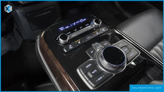 GENESIS EQ900 3.8 GDI AWD