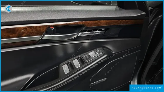 GENESIS EQ900 3.8 GDI AWD