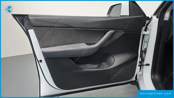 TESLA MODEL Y LONG RANGE AWD