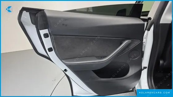 TESLA MODEL Y LONG RANGE AWD