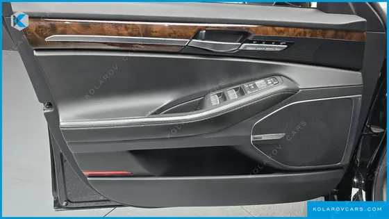 GENESIS EQ900 3.8 GDI AWD