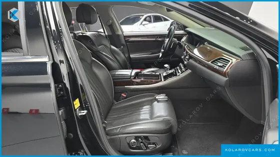 GENESIS EQ900 3.8 GDI AWD