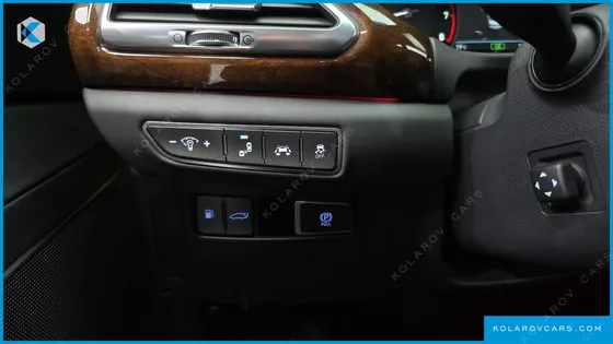 GENESIS EQ900 3.8 GDI AWD