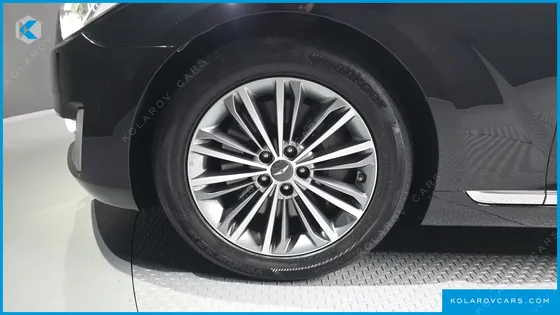 GENESIS EQ900 3.8 GDI AWD