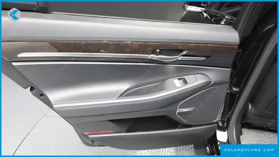 GENESIS EQ900 3.8 GDI AWD