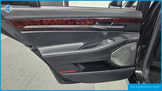 GENESIS EQ900 5.0 GDI AWD