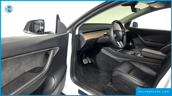 TESLA MODEL Y LONG RANGE AWD