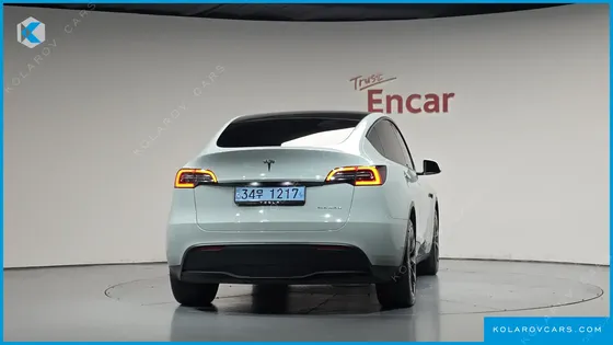 TESLA MODEL Y LONG RANGE AWD
