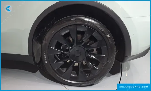 TESLA MODEL Y LONG RANGE AWD
