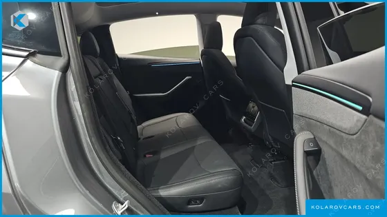 TESLA MODEL Y LONG RANGE AWD