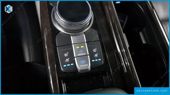 GENESIS EQ900 3.8 GDI AWD