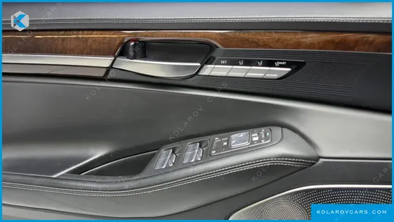 GENESIS EQ900 3.8 GDI AWD