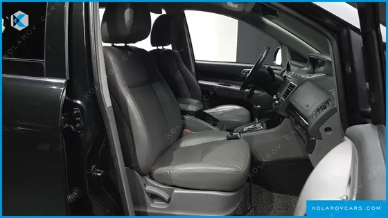 KGM - SSANGYONG KORANDO 4WD TX 9-SEATER