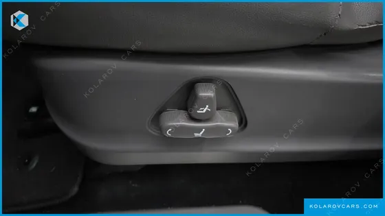 KGM - SSANGYONG KORANDO 4WD TX 9-SEATER
