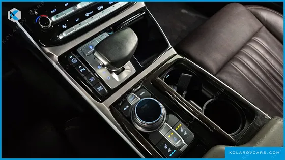 GENESIS EQ900 3.8 GDI AWD