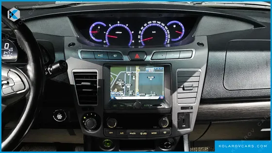 KGM - SSANGYONG KORANDO 4WD CHATEAU 9-SEATER