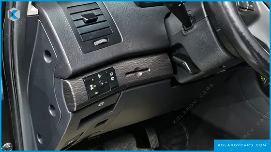 KGM - SSANGYONG KORANDO 4WD CHATEAU 9-SEATER