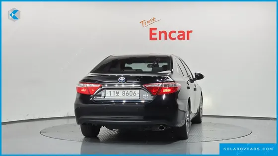 TOYOTA CAMRY HYBRID XLE
