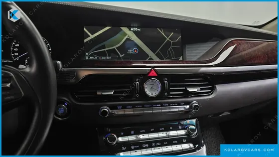 GENESIS EQ900 5.0 GDI AWD LIMOUSINE