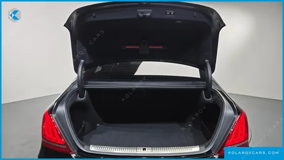 GENESIS EQ900 5.0 GDI AWD LIMOUSINE