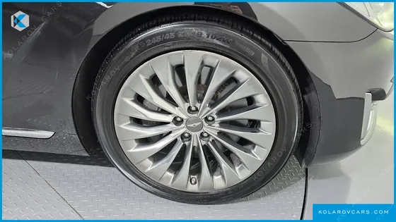 GENESIS EQ900 5.0 GDI AWD