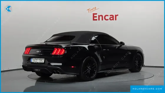 FORD MUSTANG GT CONVERTIBLE
