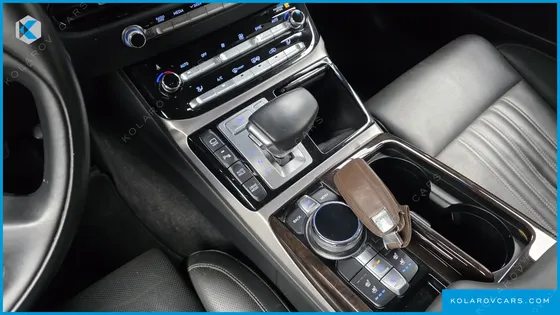 GENESIS EQ900 3.8 GDI AWD