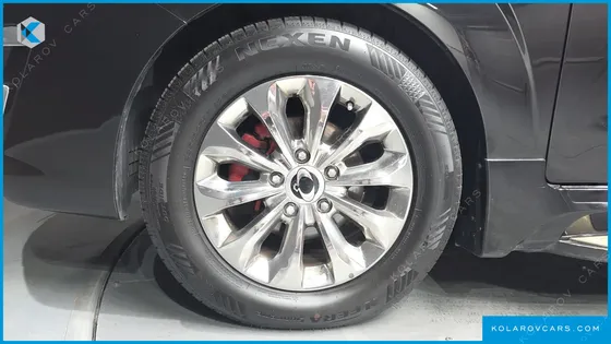 KGM - SSANGYONG KORANDO 4WD TX 9-SEATER