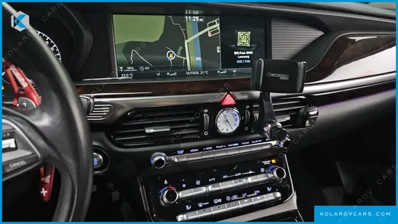 GENESIS EQ900 5.0 GDI AWD LIMOUSINE