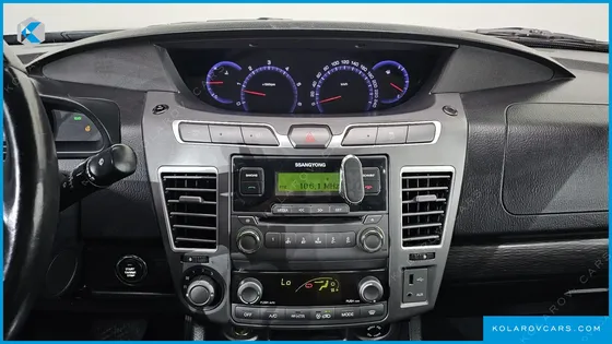 KGM - SSANGYONG KORANDO 4WD OUTDOOR EDITION 9-SEATER