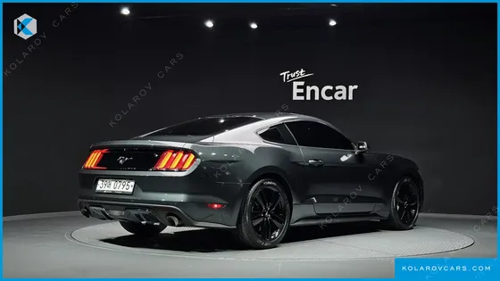 FORD MUSTANG COUPE