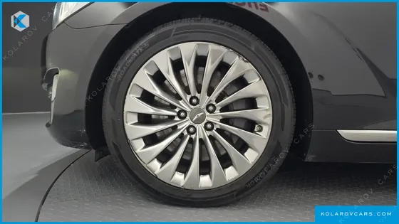 GENESIS EQ900 3.8 GDI AWD