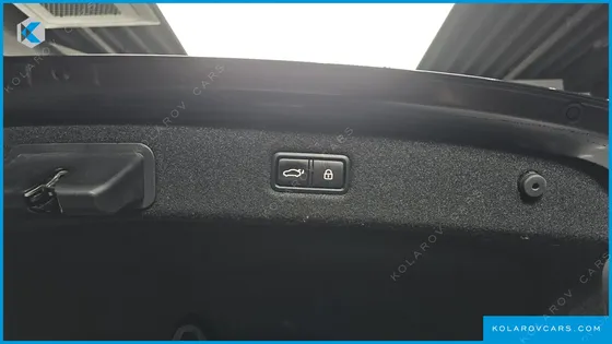 GENESIS EQ900 3.8 GDI AWD