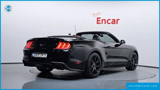 FORD MUSTANG CONVERTIBLE
