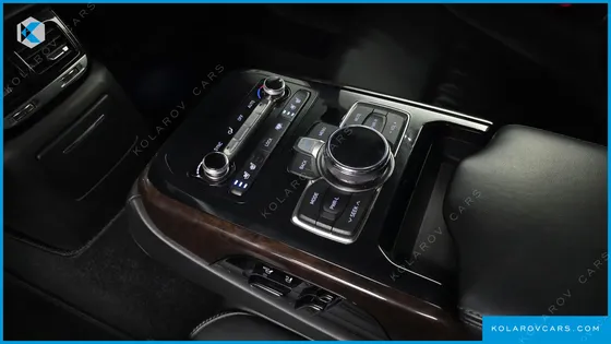 GENESIS EQ900 3.8 GDI AWD