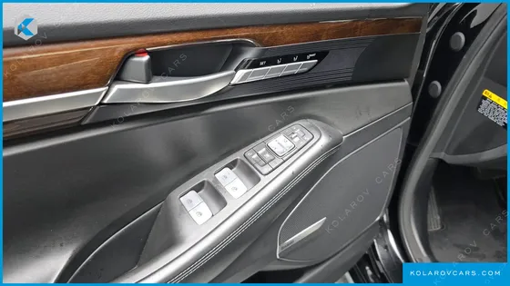 GENESIS EQ900 3.8 GDI AWD