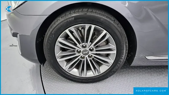 GENESIS EQ900 3.8 GDI AWD