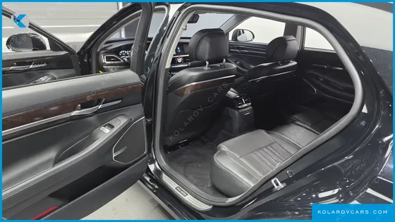 GENESIS EQ900 3.8 GDI AWD
