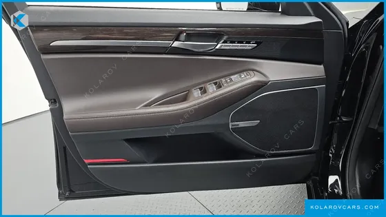 GENESIS EQ900 3.8 GDI AWD