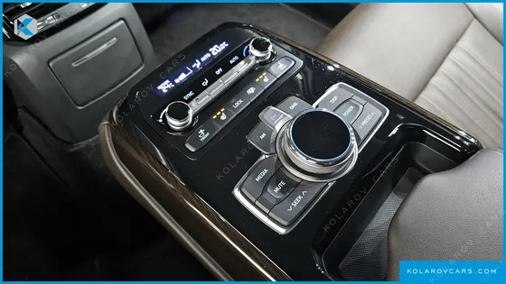 GENESIS EQ900 3.8 GDI AWD