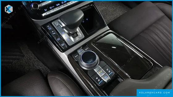 GENESIS EQ900 3.8 GDI AWD