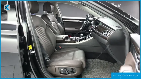 GENESIS EQ900 3.8 GDI AWD