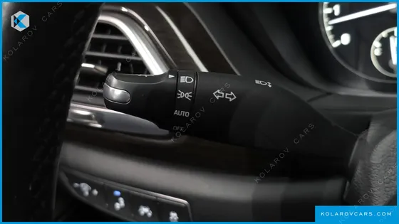 GENESIS EQ900 3.8 GDI AWD
