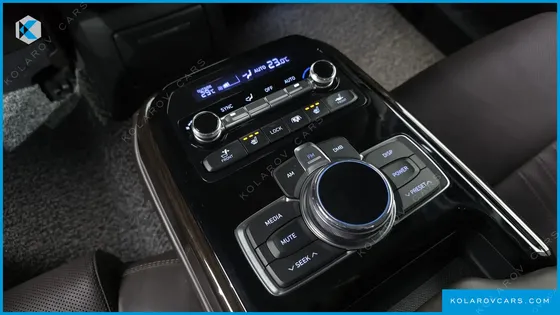 GENESIS EQ900 3.8 GDI AWD
