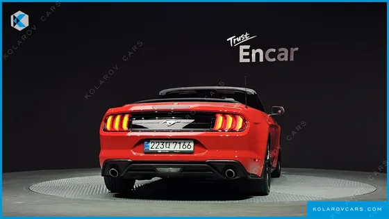 FORD MUSTANG CONVERTIBLE
